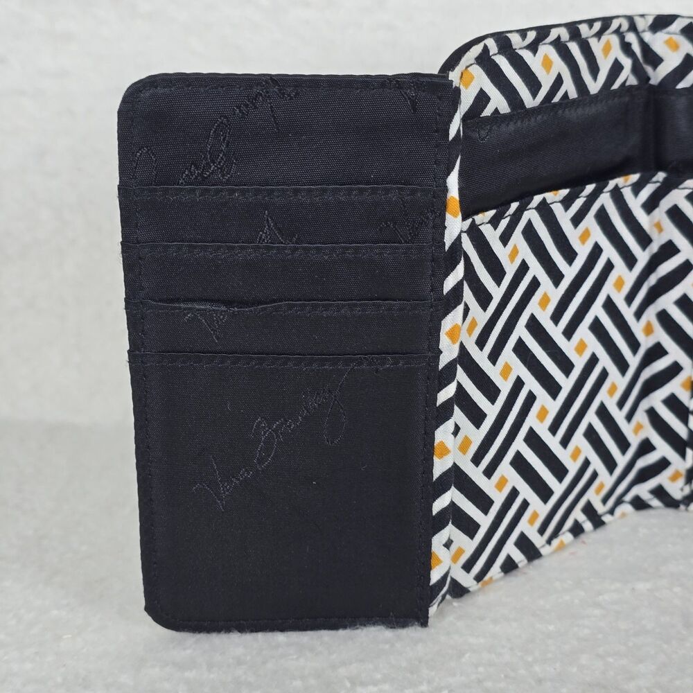 Vera Bradley Classic Black Trifold Euro Wallet RETIRED Pattern - Picture 8 of 10